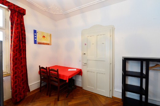 Zimmer Rouge